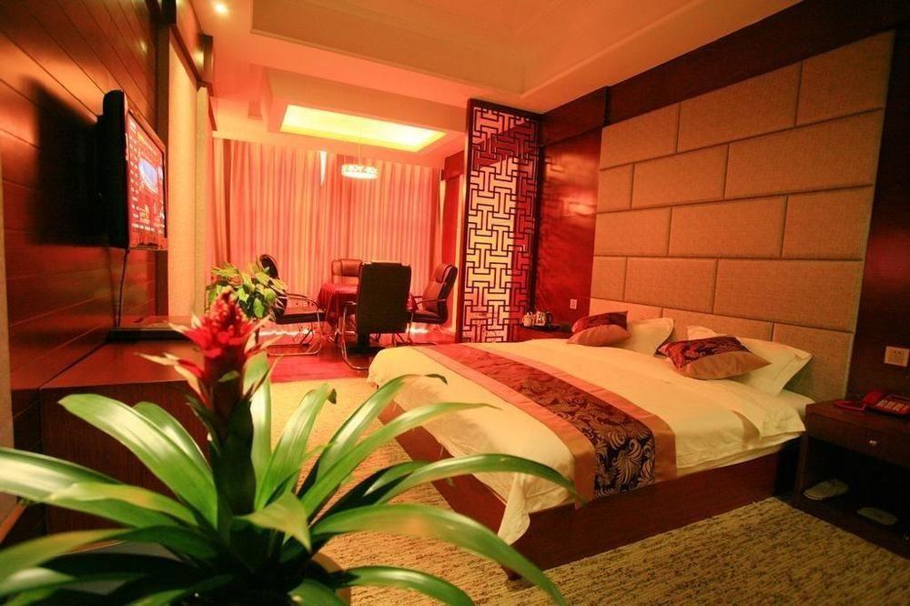 Konggang Holidy Hotel Shuangliu Chengdu Extérieur photo